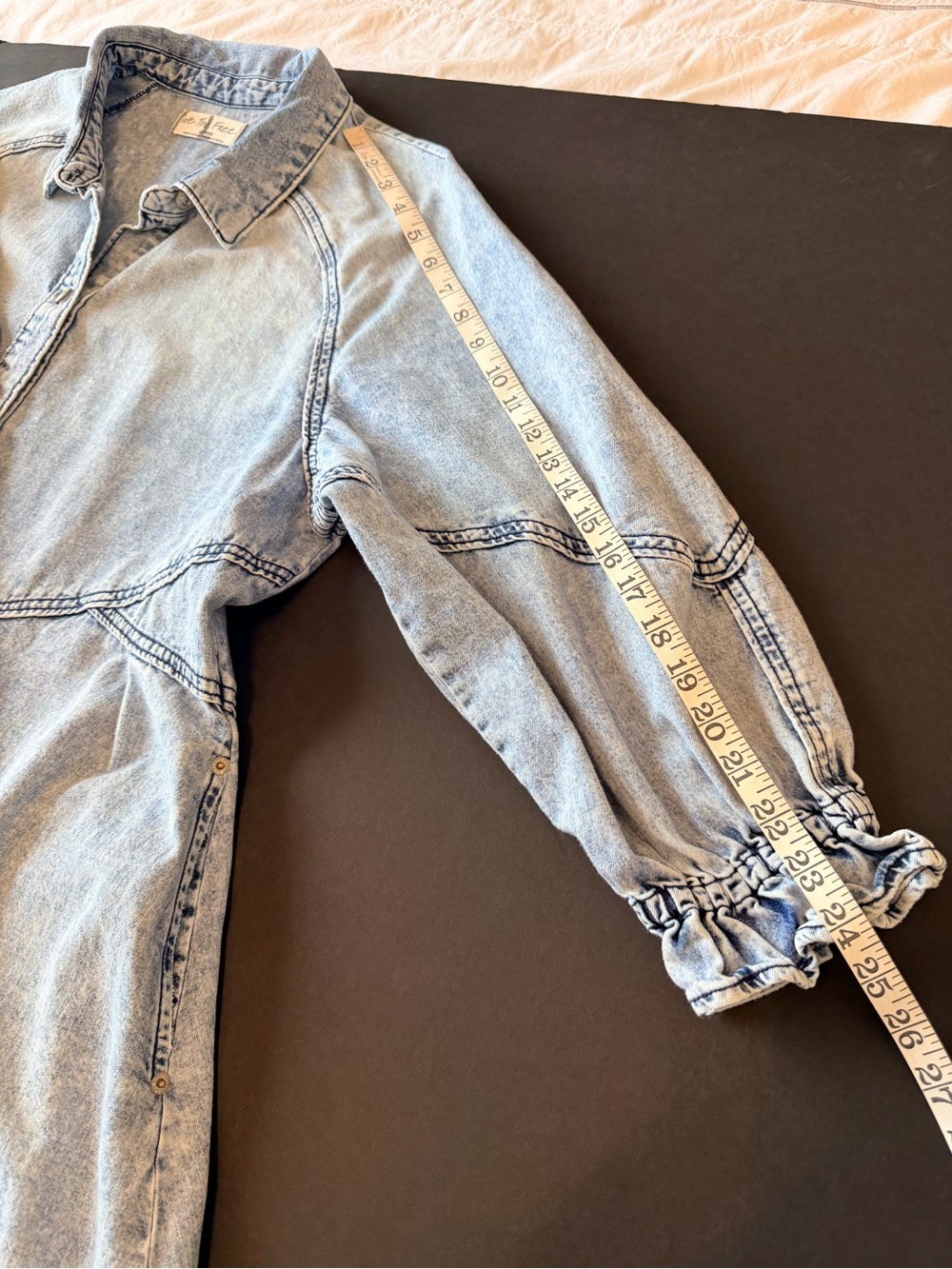 We the Free Hannah Denim mini dress buttondown, pockets, acid wash, Sz L - Picture 8 of 12